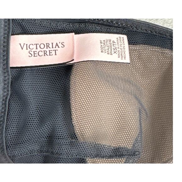 Victoria's Secret Gray Black and  White Lace Racerback Bralette Size XS - Picture 4 of 6